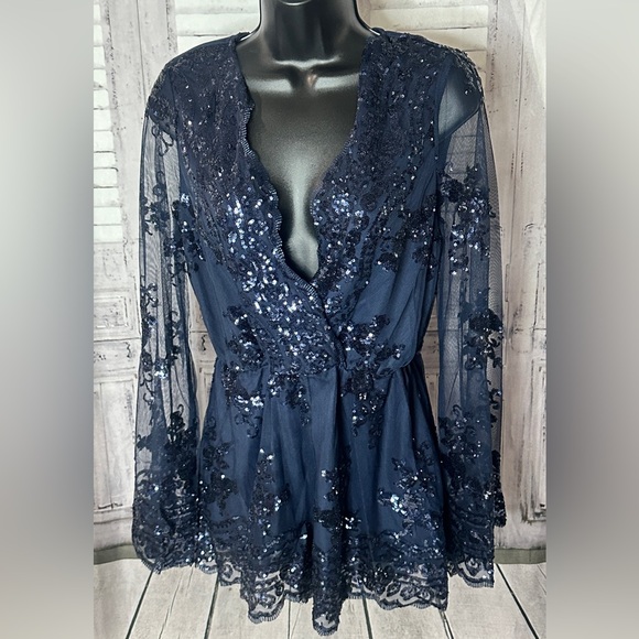 ON CALL PLAYSUIT IN NAVY BLUE SEQUIN - Picture 2 of 13